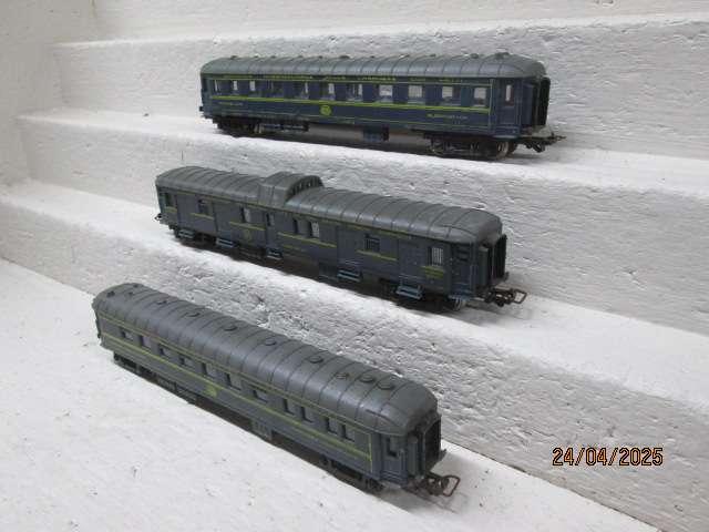 HO SCALE - JOUEFF - ORIENT EXPRESS COACHES - X3