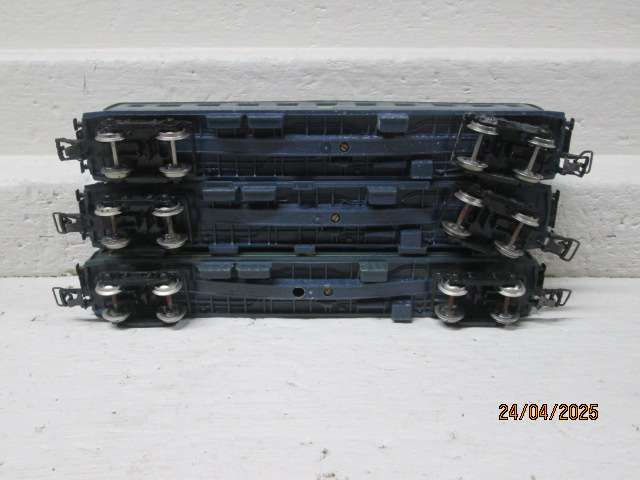 HO SCALE - JOUEFF - ORIENT EXPRESS COACHES - X3