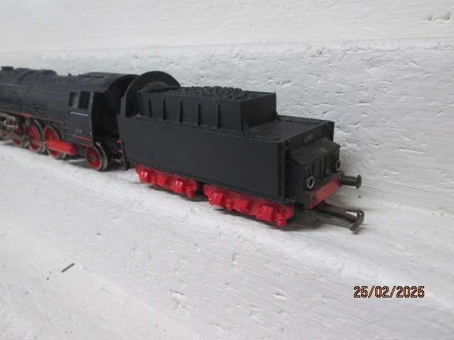 HO SCALE - PIKO - 2-6-2 STEAM LOCOMOTIVE