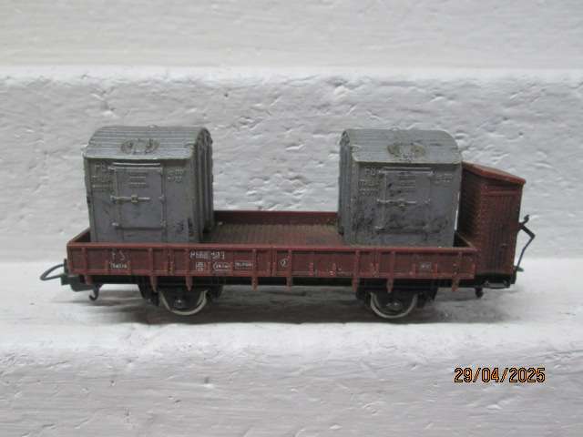 HO SCALE - LIMA - FS OPEN GOODS WITH CONTAINER LOAD