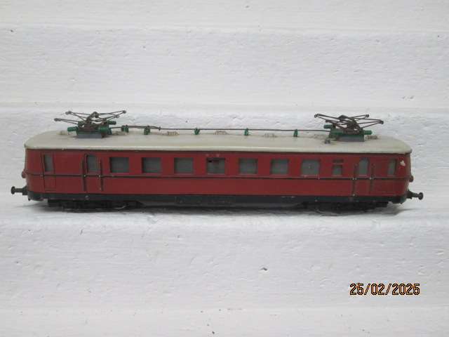 HO SCALE - FLEISCHMANN - BROWN RAIL CAR