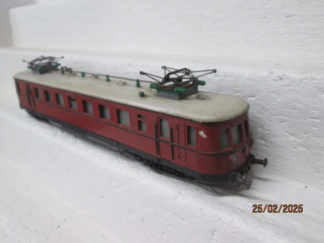 HO SCALE - FLEISCHMANN - BROWN RAIL CAR