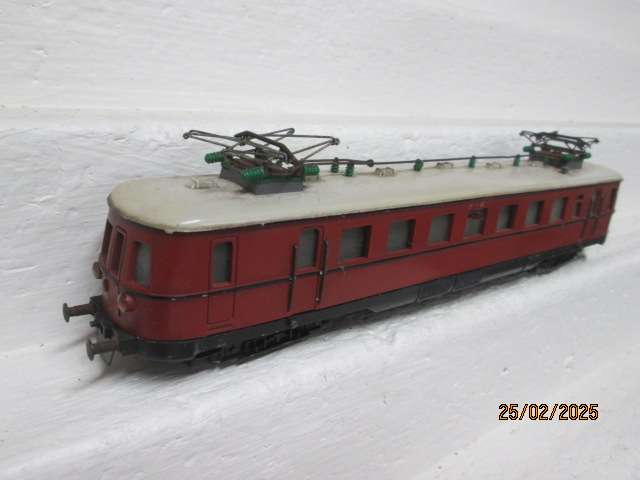 HO SCALE - FLEISCHMANN - BROWN RAIL CAR