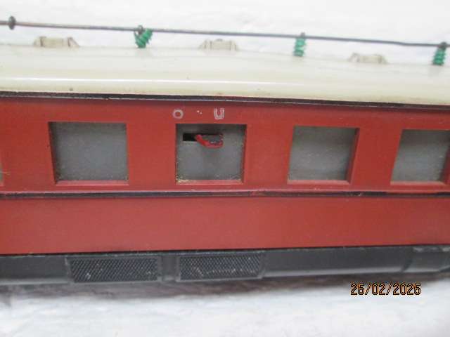 HO SCALE - FLEISCHMANN - BROWN RAIL CAR