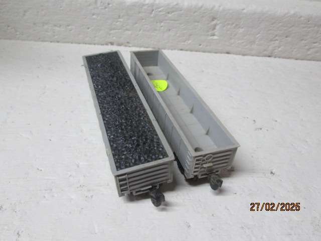 HO SCALE - MARX TOYS - OPEN GOODS WAGON X2