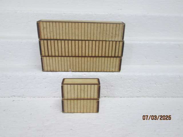 HO SCALE - LAZER CUT CONTAINERS - X5