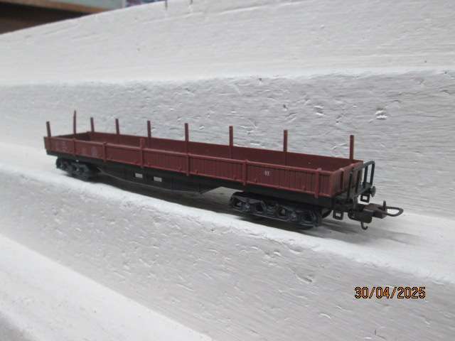 HO SCALE - LIMA - LONG OPEN GOODS WAGON (SAR COLOURS)