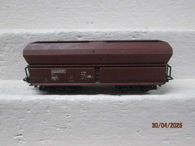 HO SCALE - LIMA - HIGH CUBE COAL HOPPER