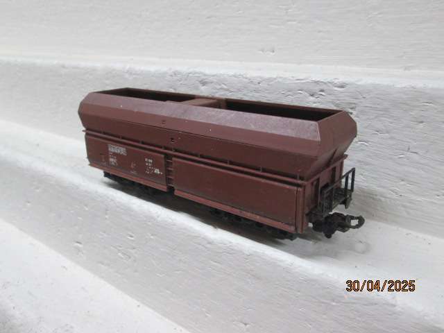 HO SCALE - LIMA - HIGH CUBE COAL HOPPER