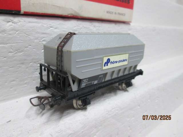 HO SCALE - JOUEF - CLOSED HOPPER - BOXED