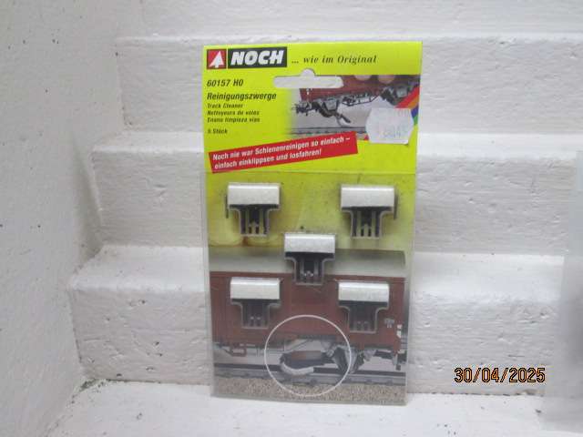 HO SCALE - NOCH - TRACK CLEANING PADS - X5 - BOXED