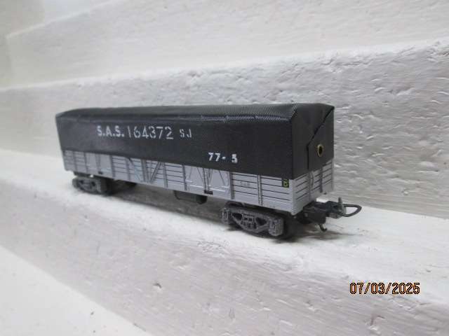 HO SCALE - LIMA - SAR - OZ SILVER WAGON WITH TARP - BOXED