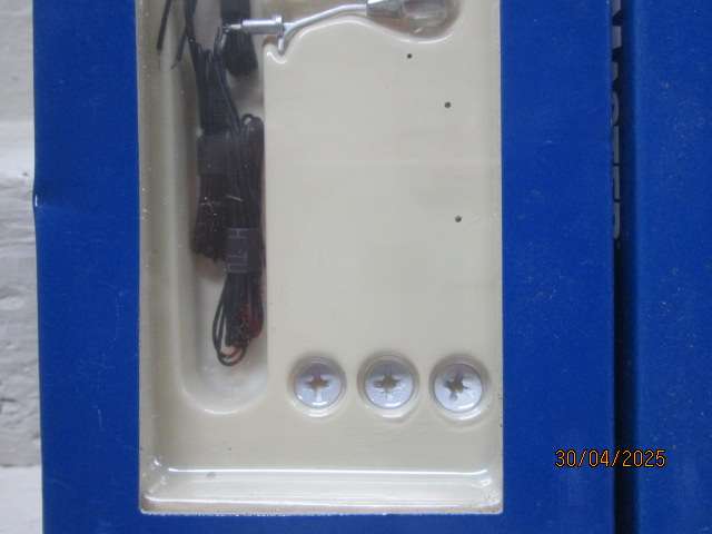 HO SCALE - WALTHERS SCENEMASTER - SHORT ARM STREET LIGHTS - X6 - BOXED