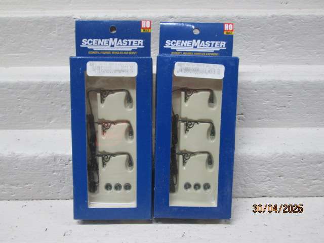 HO SCALE - WALTHERS SCENEMASTER - ORNATE WALL MOUNTED LIGHTS - X6 - BOXED