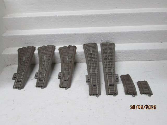 HO / OO SCALE - MARKLIN - POINTS - X5 - 2-RAIL