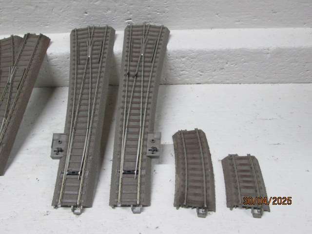 HO / OO SCALE - MARKLIN - POINTS - X5 - 2-RAIL