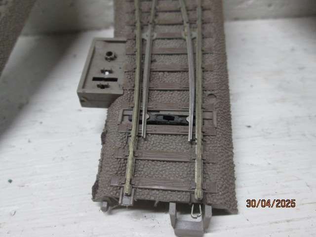 HO / OO SCALE - MARKLIN - POINTS - X5 - 2-RAIL
