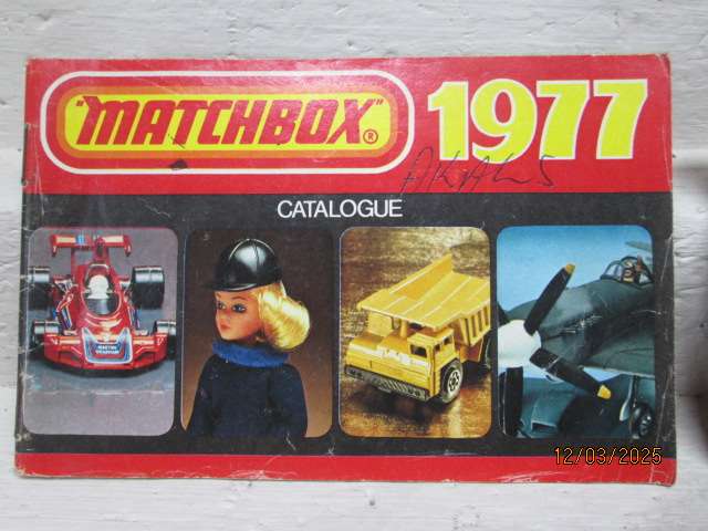 DIE CAST - MATCH BOX CATALOGUE - 1977