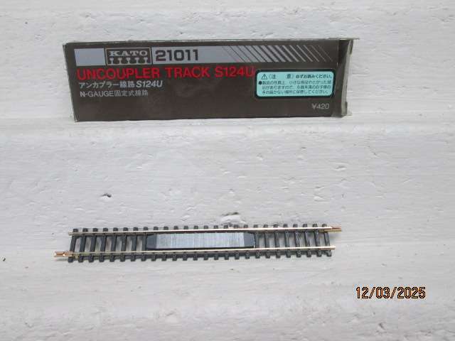 N SCALE- KATO - UNCOUPLER TRACK - BOXED