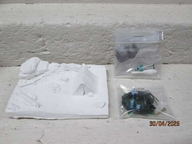 HO SCALE - PROSPECTUS CAMP - KIT - BOXED