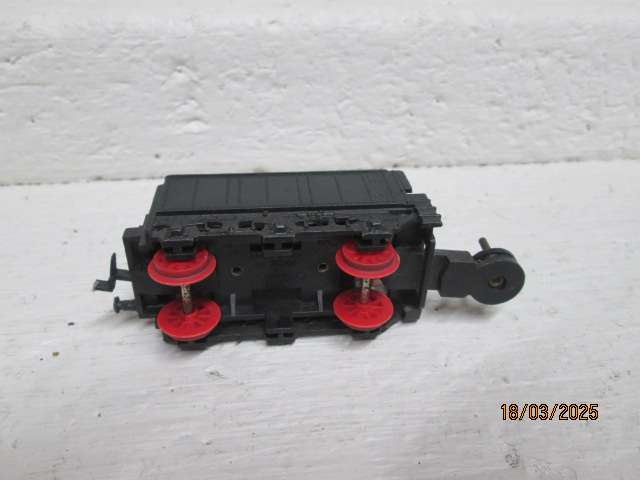 HO SCALE - PLAYART - STEAM LOCOMOTIVE TENDER