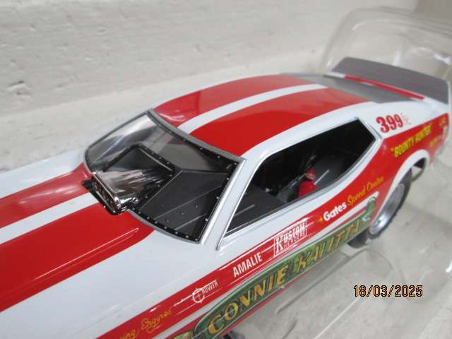 DIE CAST - 1:18 SCALE - AUTOWORLD LEGENDS OF THE QUARTER MILE - 1972 - FORD MUSTANG - FUNNY CAR
