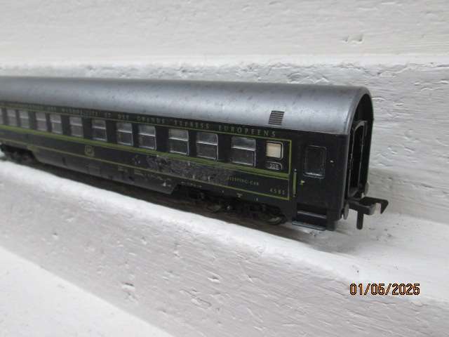 HO SCALE - FLEISCHMANN - ORIENT EXPRESS SLEEPING CAR COACH