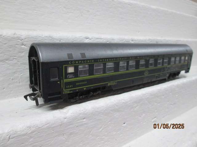 HO SCALE - FLEISCHMANN - ORIENT EXPRESS SLEEPING CAR COACH