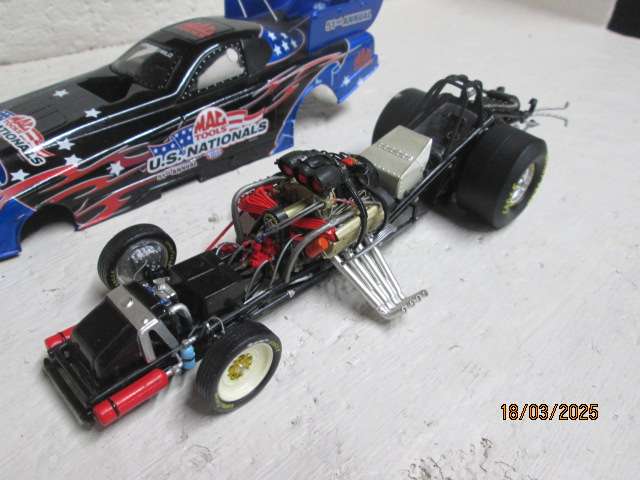 DIE CAST - 1:24 SCALE - ACTION - MAC TOOLS US NATIONALS - FUNNY CAR - BOXED