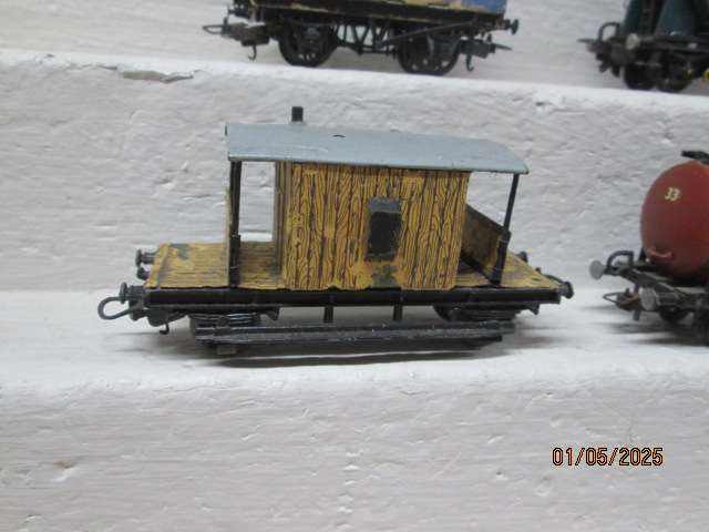 OO SCALE -  VARIOUS GOODS WAGONS - X4