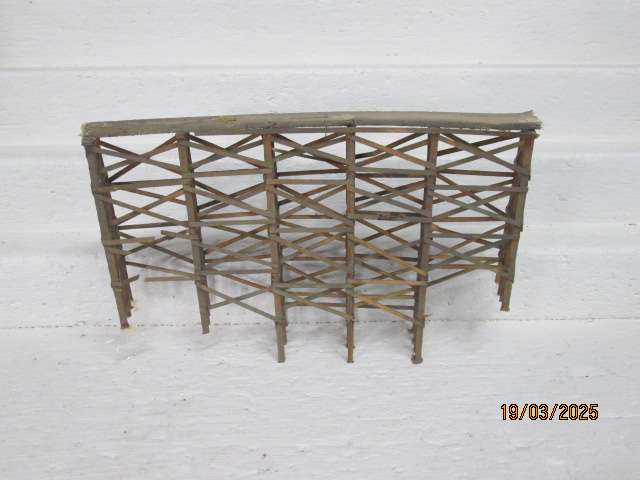 HO SCALE - CURVED SCRATCH BUILT BRIDGE
