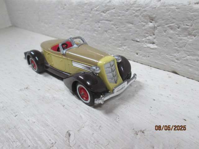 DIE CAST : MATCHBOX - 1935 SPEEDSTER