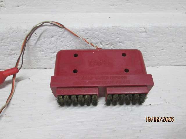 HO TO G SCALE - KADEE WHEEL CLEANER