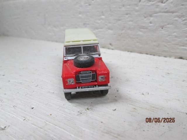 DIE CAST : NEWRAY - LANDROVER SERIES III