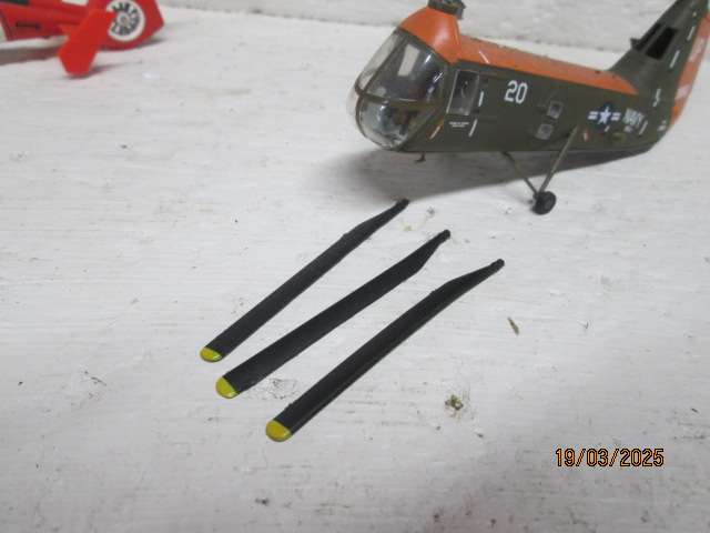 VARIOUS ARMY HELICOPTERS - X3
