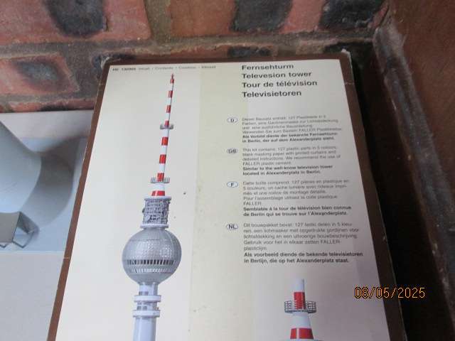 HO SCALE - FALLER - TELEVISION TOWER - BOXED