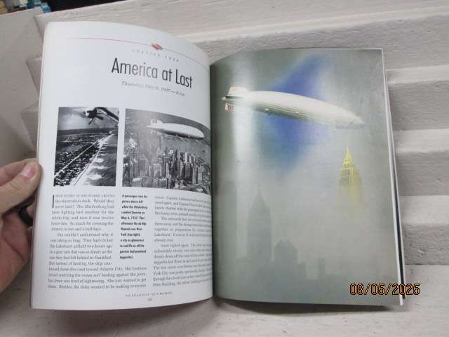 1:200 SCALE - HERPA - GOODYEAR - ZEPPELIN AIR SHIP - INCLUDING BOOK