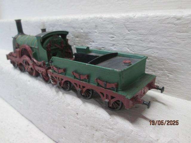 WHITE METAL - OLD TIMER - 4-2-2 STEAM LOCOMOTIVE
