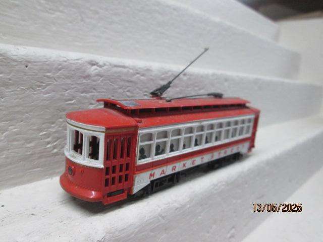 HO SCALE - BACHMANN - MARKET STREET TRAM LOCOMOTIVE
