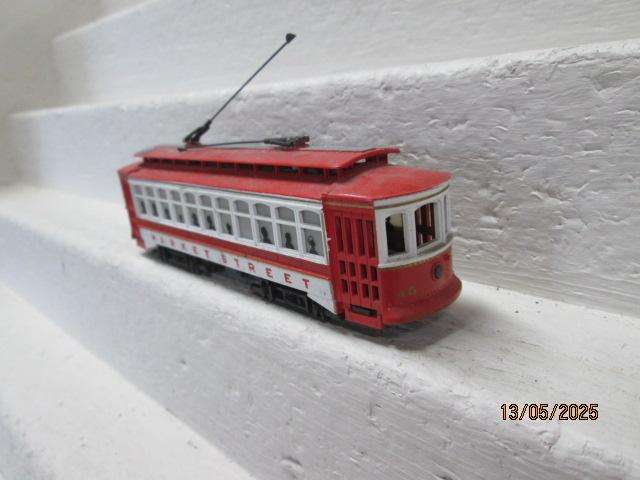 HO SCALE - BACHMANN - MARKET STREET TRAM LOCOMOTIVE
