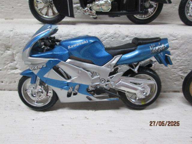 DIE CAST - X4 VARIOUS MOTORBIKES