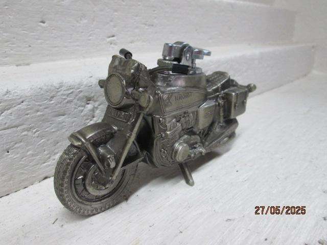 DIE CAST - HONDA - 750 FOUR CIGARETTE LIGHTER MOTORBIKE