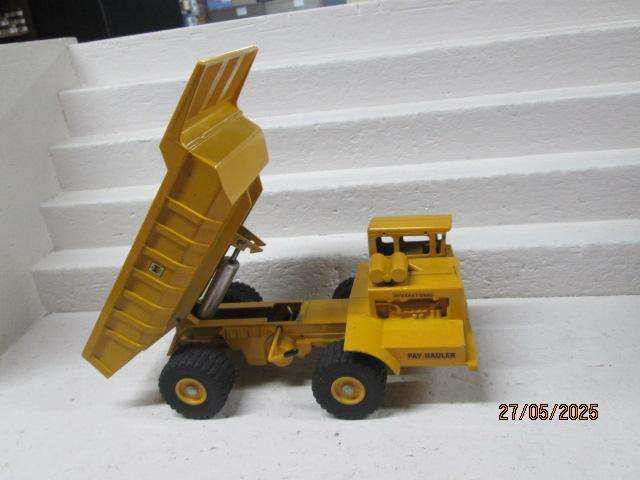 DIE CAST - ERTL CO - PAY HAULER