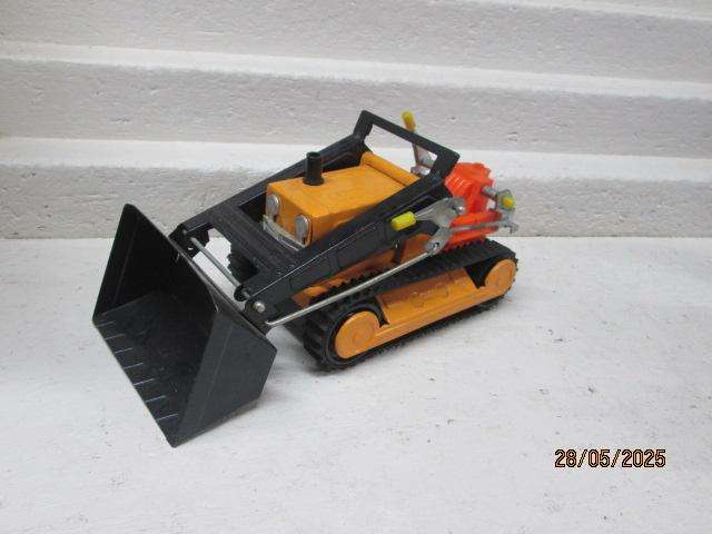 BANDAL -EXCAVATOR & BULLDOZER