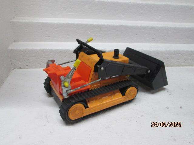 BANDAL -EXCAVATOR & BULLDOZER