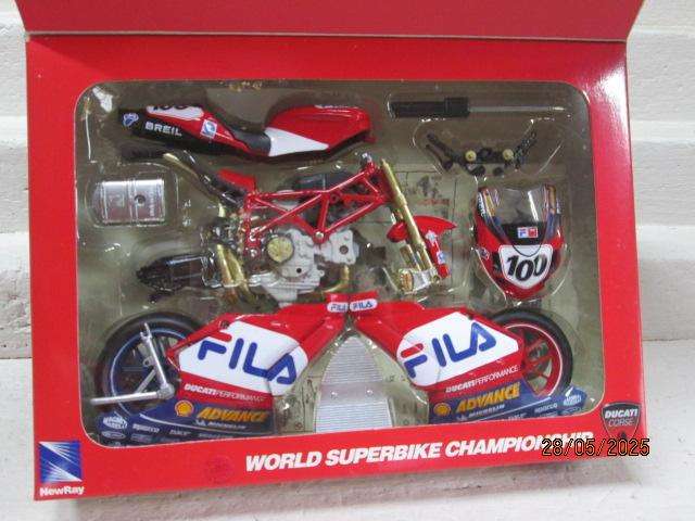 NEWRAY - 1:12 NEIL HODGSON - DUCATI - MODEL KIT - BOXED