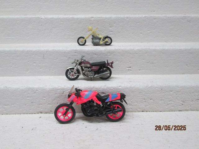 VARIOUS MOTORBIKES - X3