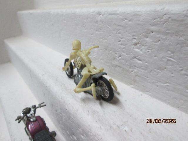 VARIOUS MOTORBIKES - X3