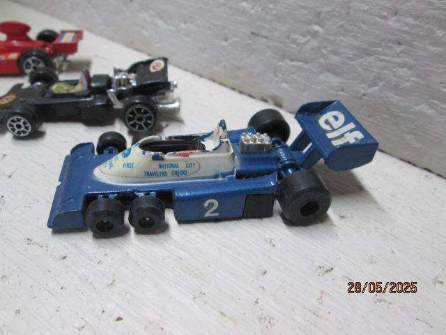 DIE CAST - X3 FORMULA ONE MODELS -