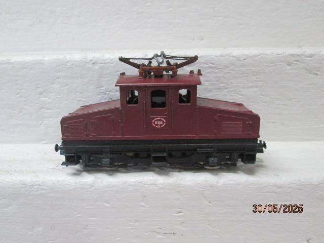 HO SCALE - LIMA - SAR - ES ELECTRIC LOCOMOTIVE - BOXED
